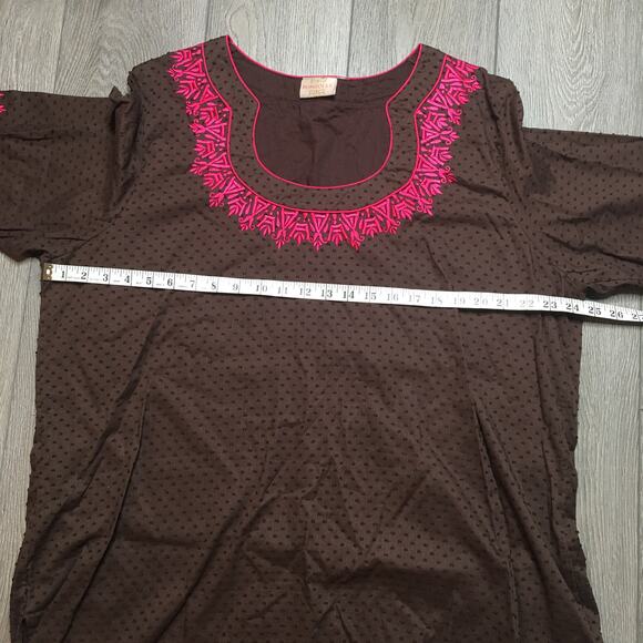 Rungolee Womens Embroidered Embellished Tunic Top Side Slit Brown Pink - Picture 9 of 11